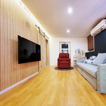 Ariene Guesthouse Кванджу Экстерьер фото